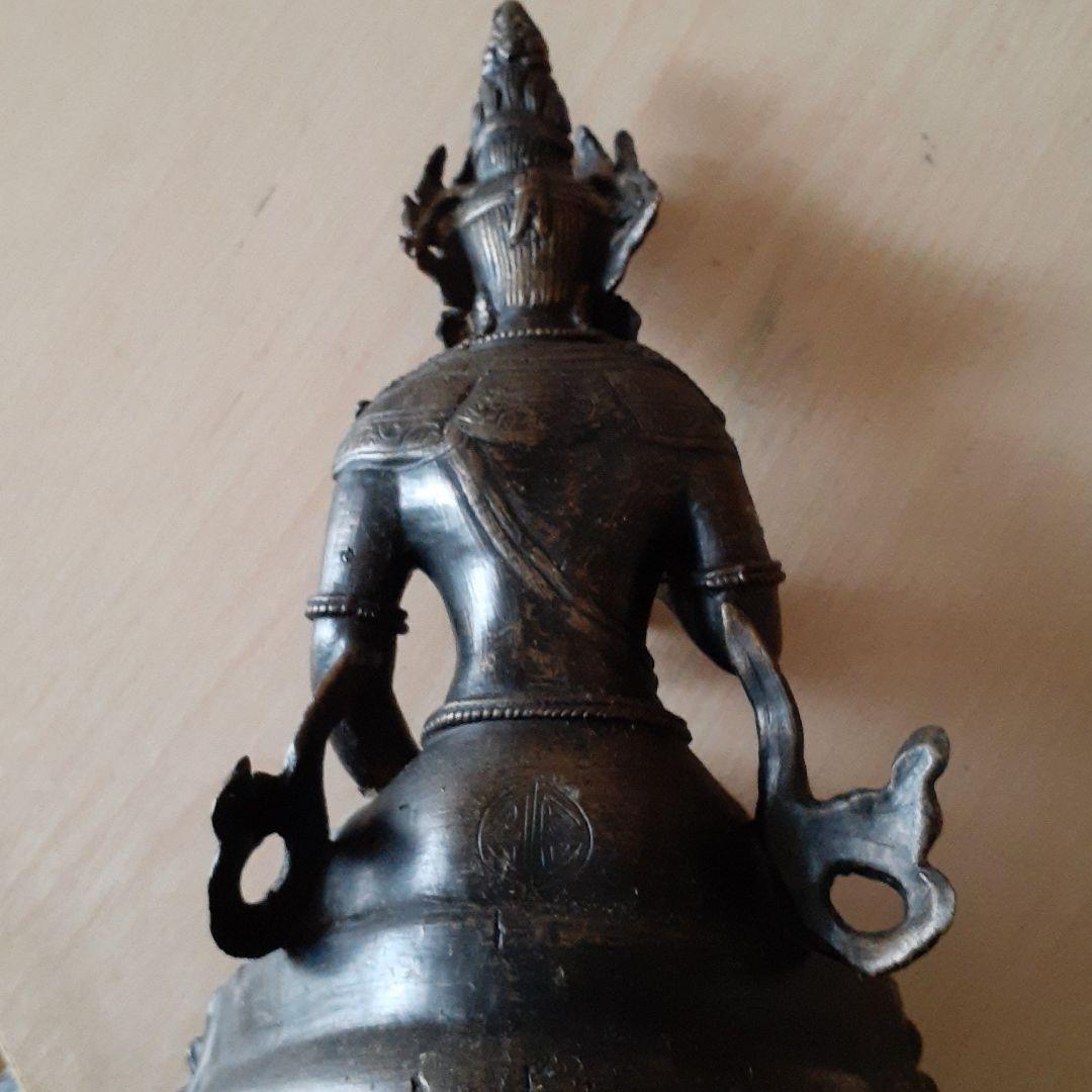 ネパールの仏像