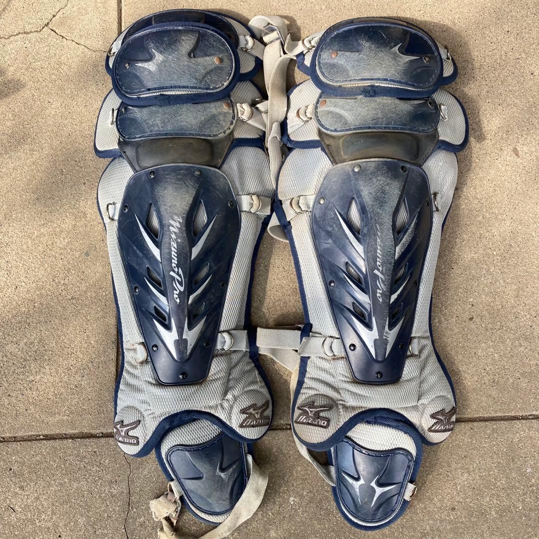 【最終値下げ！】ミズノプロ　硬式キャッチャー用プロテクター　レガース