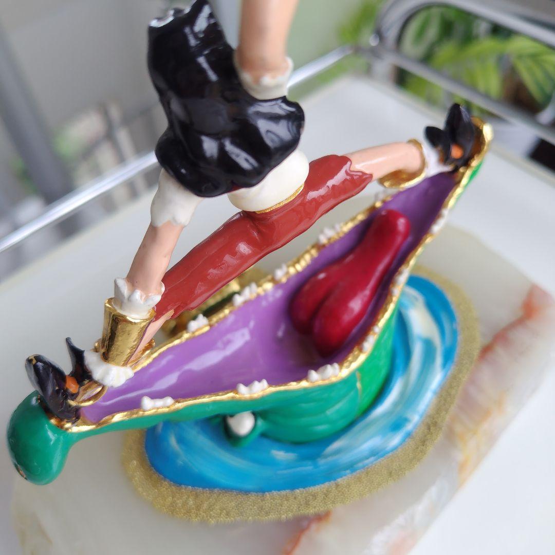レア美品です！DISNEY Captain Hook 天然石 台座 フィギュア