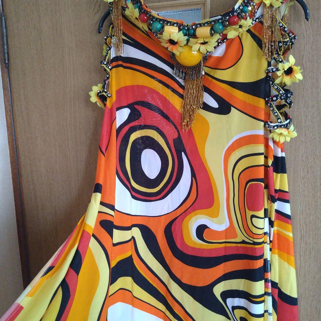 ベリーダンス衣装　エジプト製中古　 セットアップ　個性的な色柄ですが着やすい★