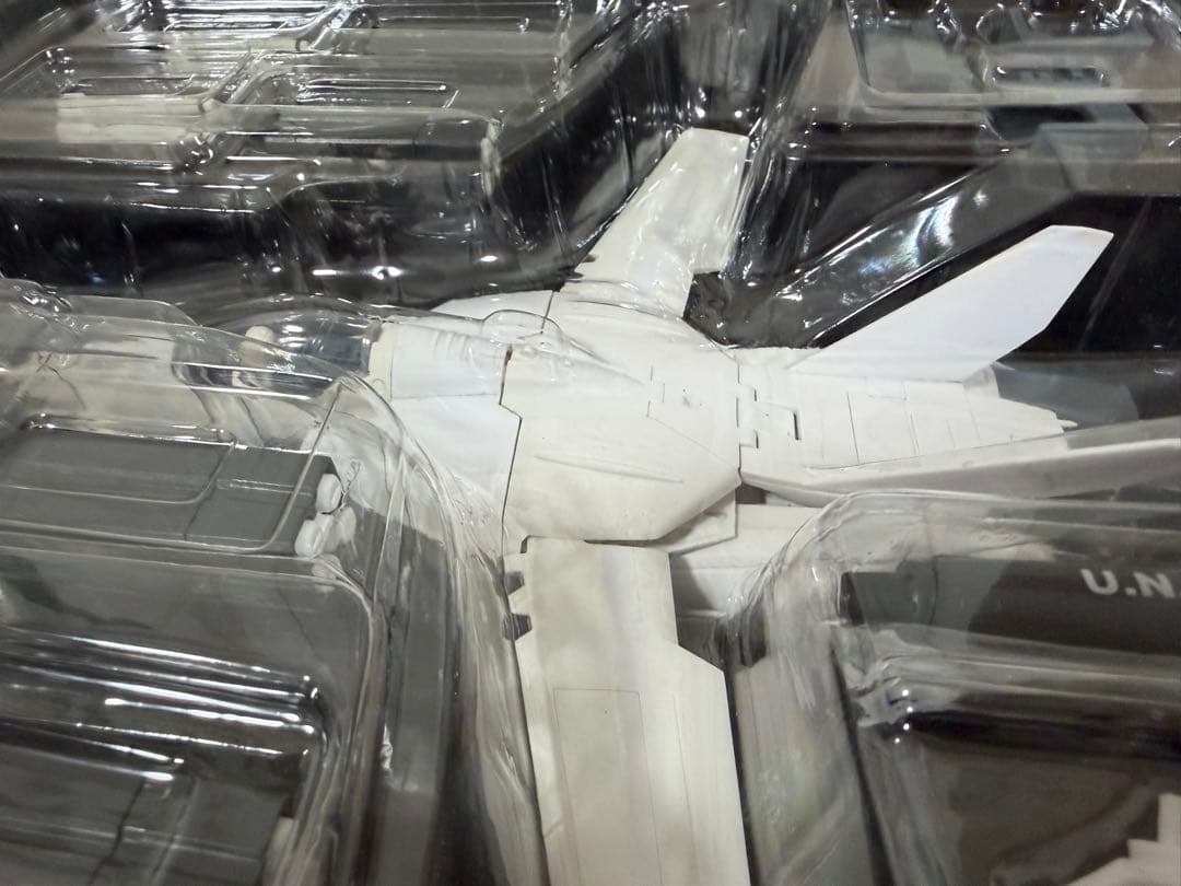 【希少】1/60 YAMATO マクロス 完全変形VF-1S 無塗装仕様