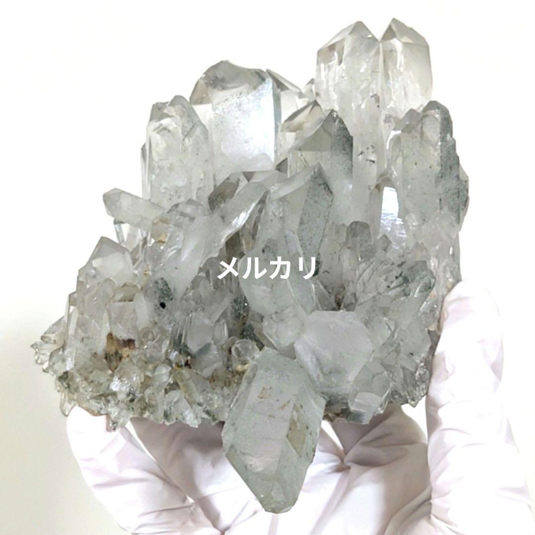 ￥25,000→21,250 　15% OFF　草入り水晶クラスター（ブラジル）