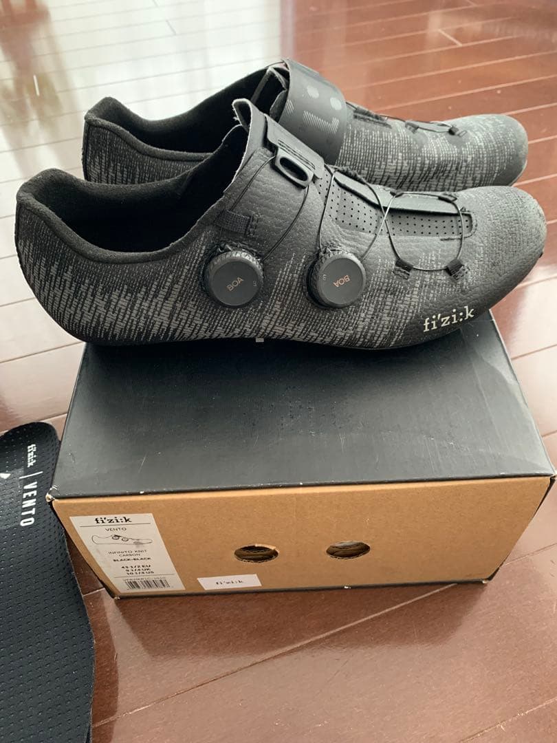 fizik Vento ブラックシューズ