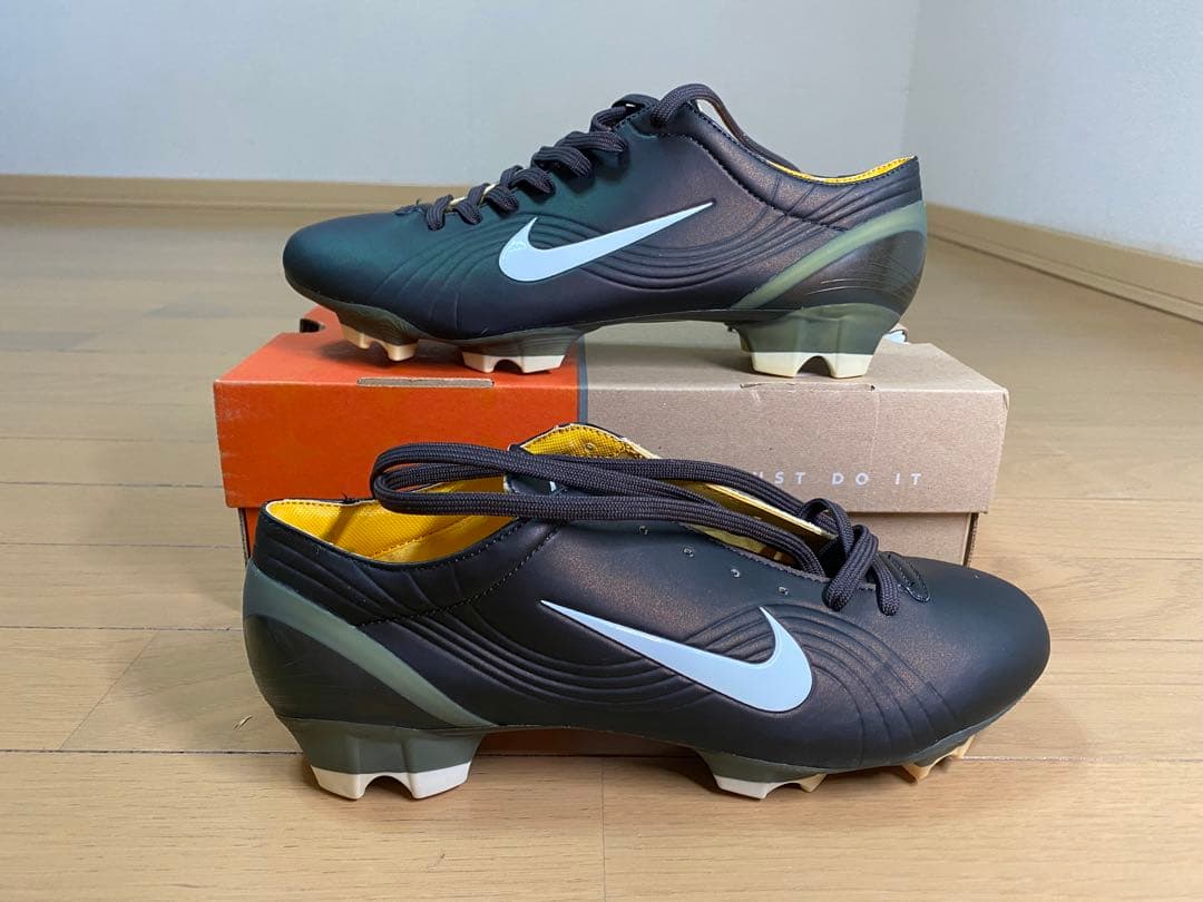 【新品、未使用】NIKE MERCURIAL VAPOR F.G. サッカー