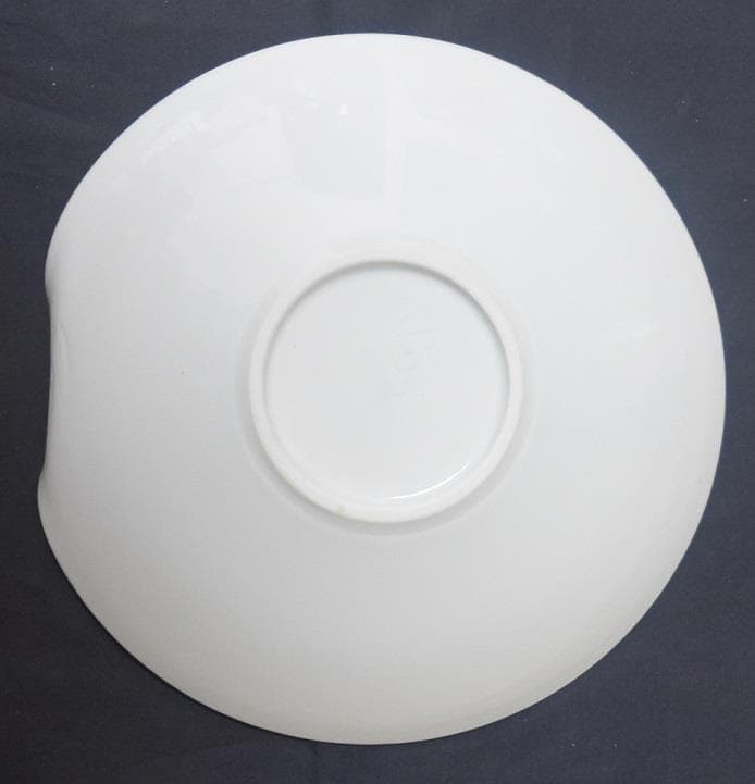 佐賀県重要無形文化財・中村清六　造　白磁彫　一方押皿　共箱付