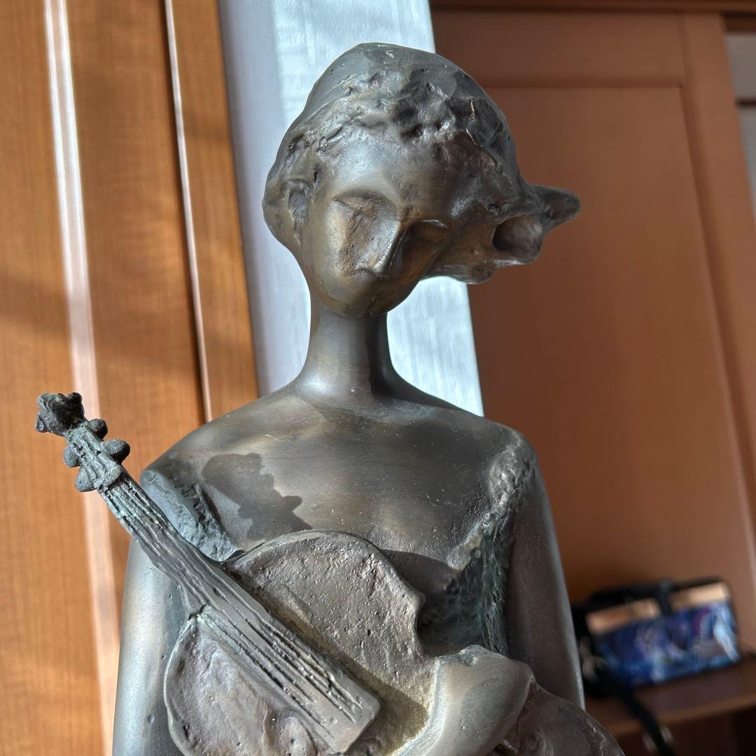 ブロンズ製女性像 バイオリンを持つ女　銅像　 彫刻　高さ1.17m