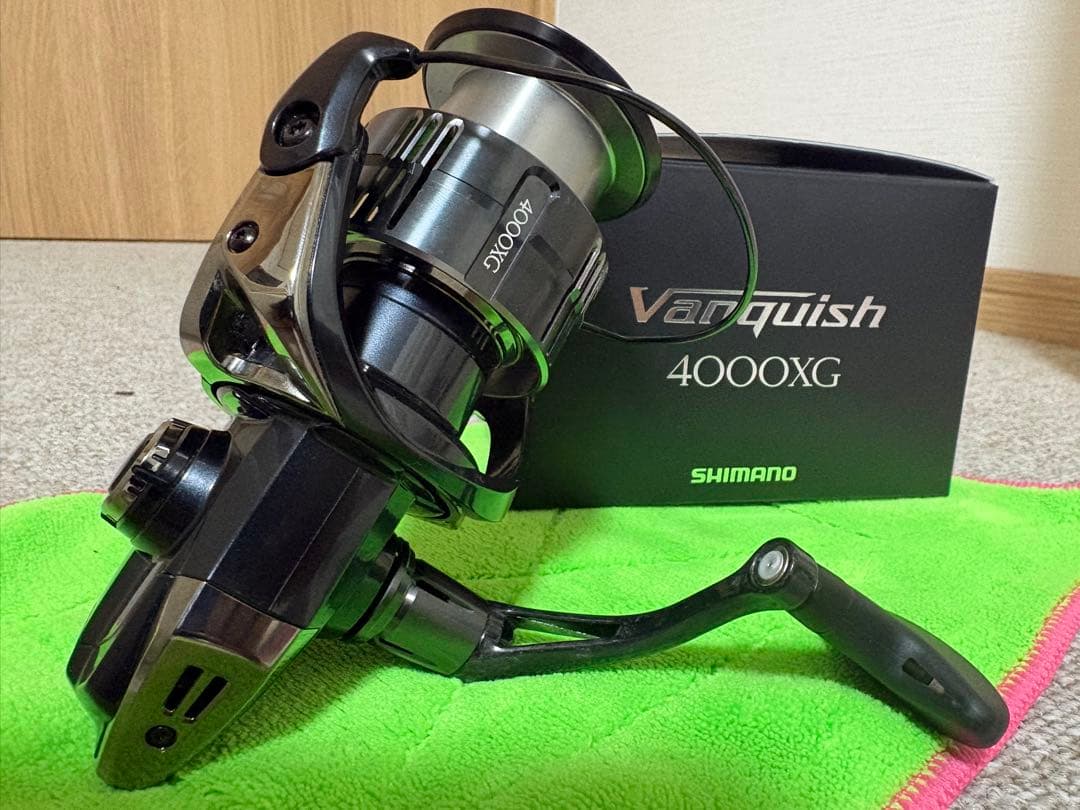【極美品】シマノ 19 ヴァンキッシュ 4000XG（実釣1回のみ）