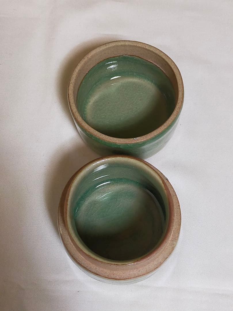 韓国 人間文化財(人間国宝) 柳海剛 青磁象嵌茶入