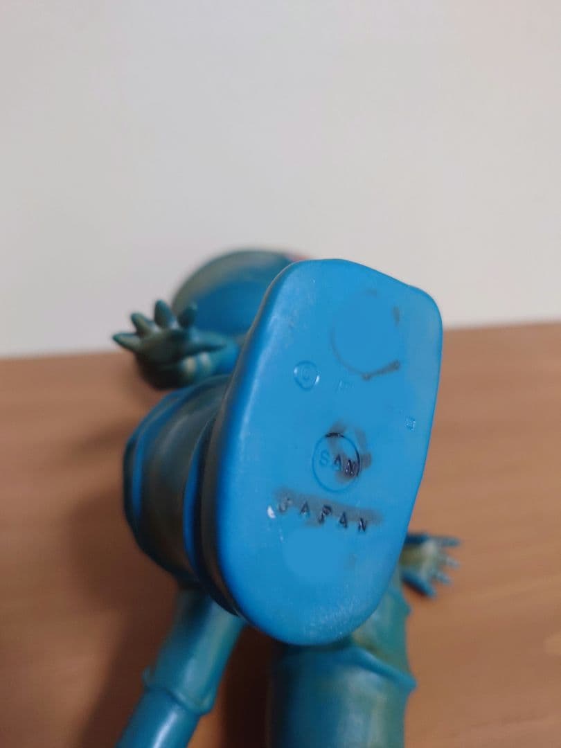 【当時もの】マルサン　ソフビ　カネゴン　ウルトラQ 記銘有り