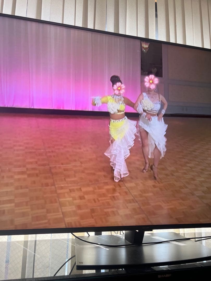 未使用に近い黄色ラテンドレス　サイズS~M ストレッチあり