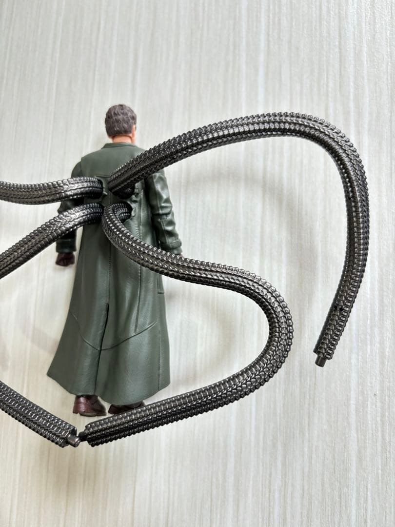 マーベルレジェンド ドクターオクトパス フレンドリー スパイダーマン フィギュア