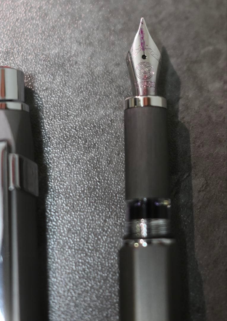 TWSBI PRECISION（プレジション）　ツイスビー　万年筆　Fニブ