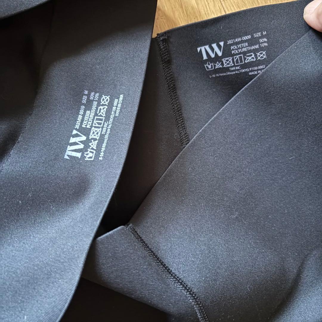 亘つぐみ TW ヨガウエアブラトップとレギンスセットMN558