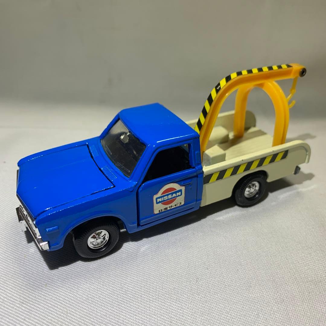 ダイヤペット日産ダツトサンクレーン車