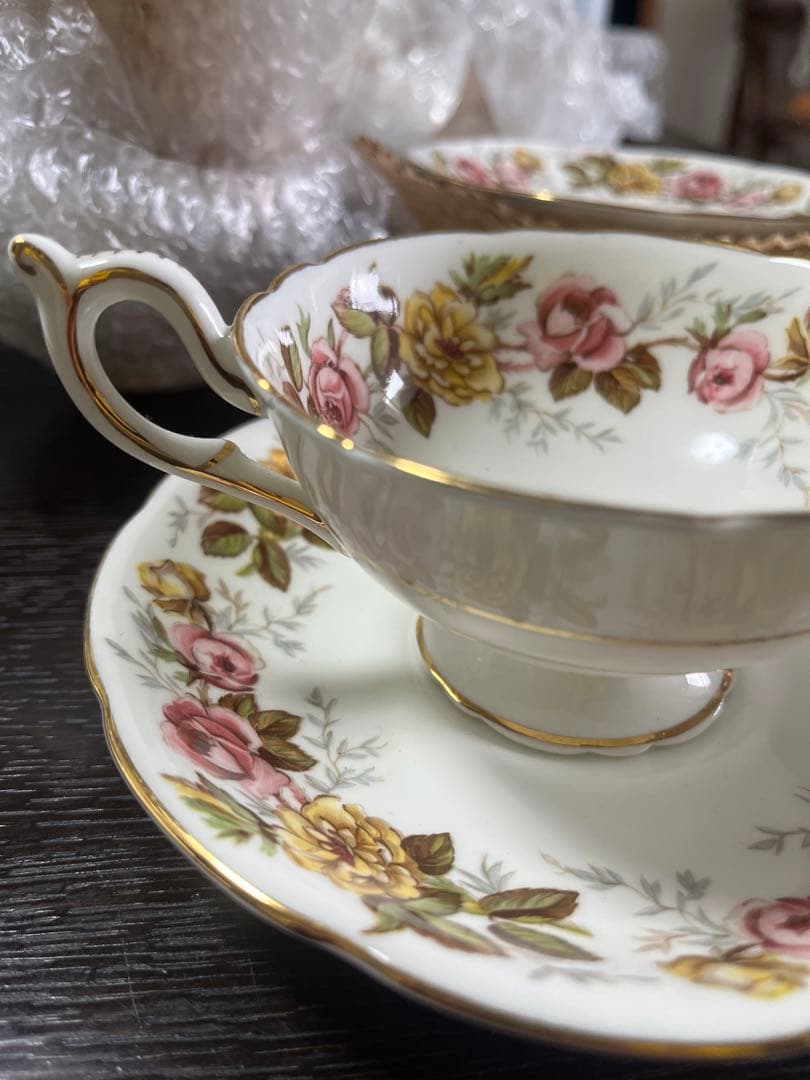 コールポート　アンティーク　ティーセット　5つ　カップアンドソーサー　セット