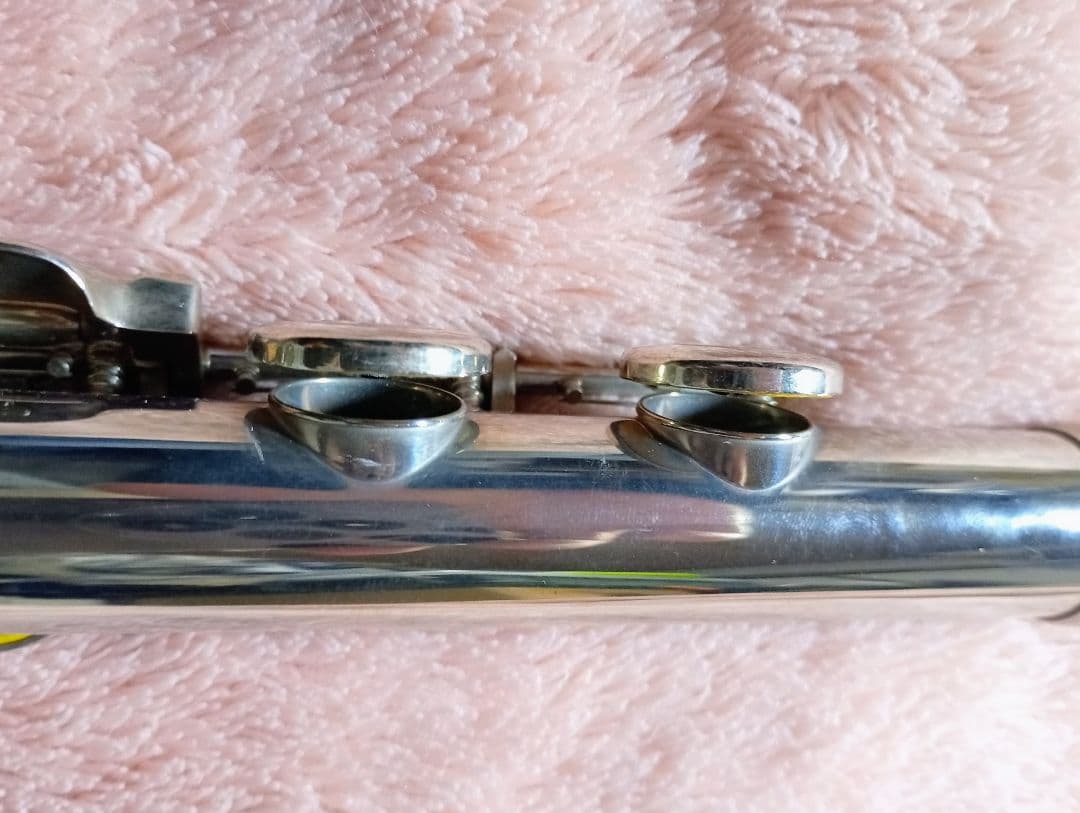 ヤマハ フルート YFL211 本体 ケース付き　Eメカ搭載