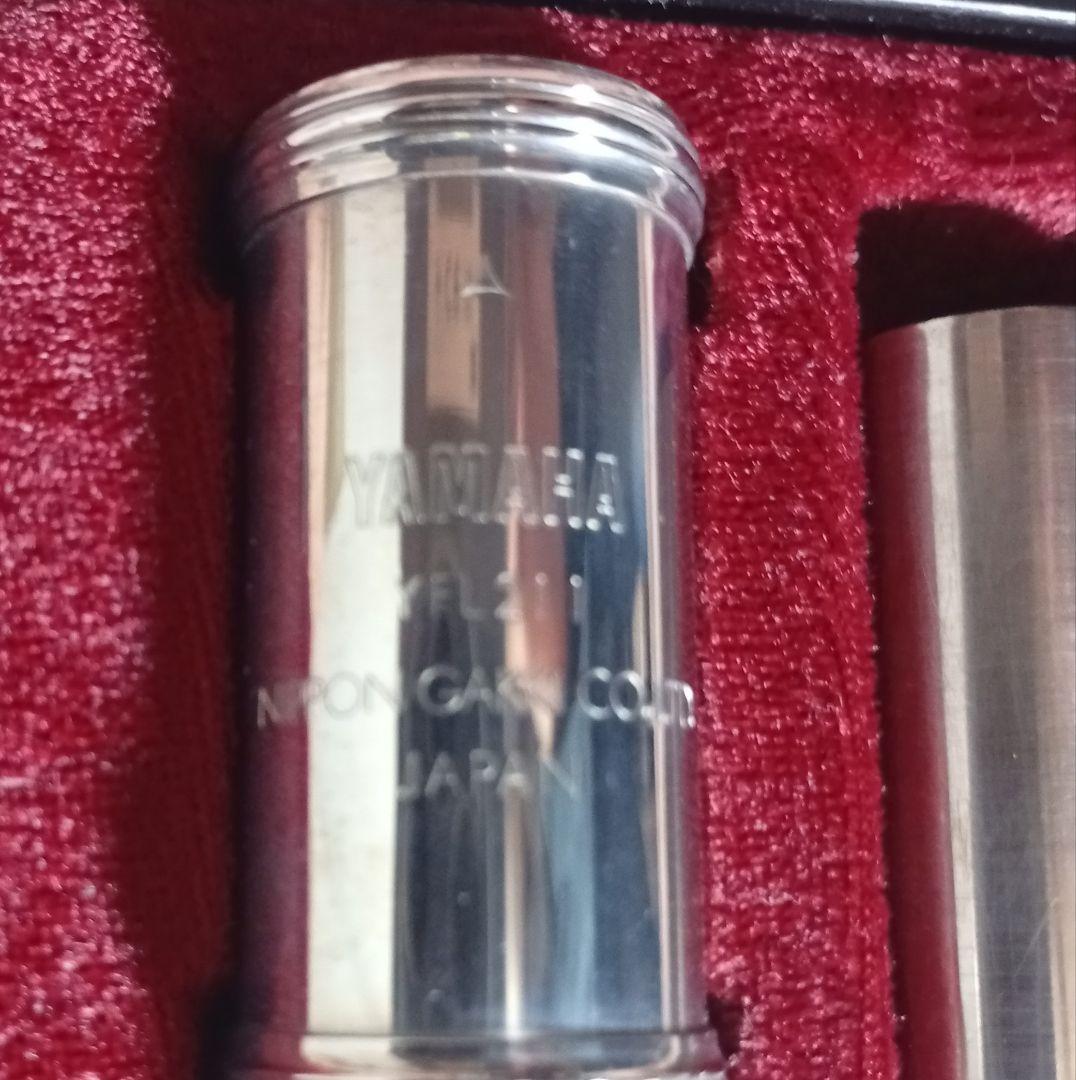 ヤマハ フルート YFL211 本体 ケース付き　Eメカ搭載