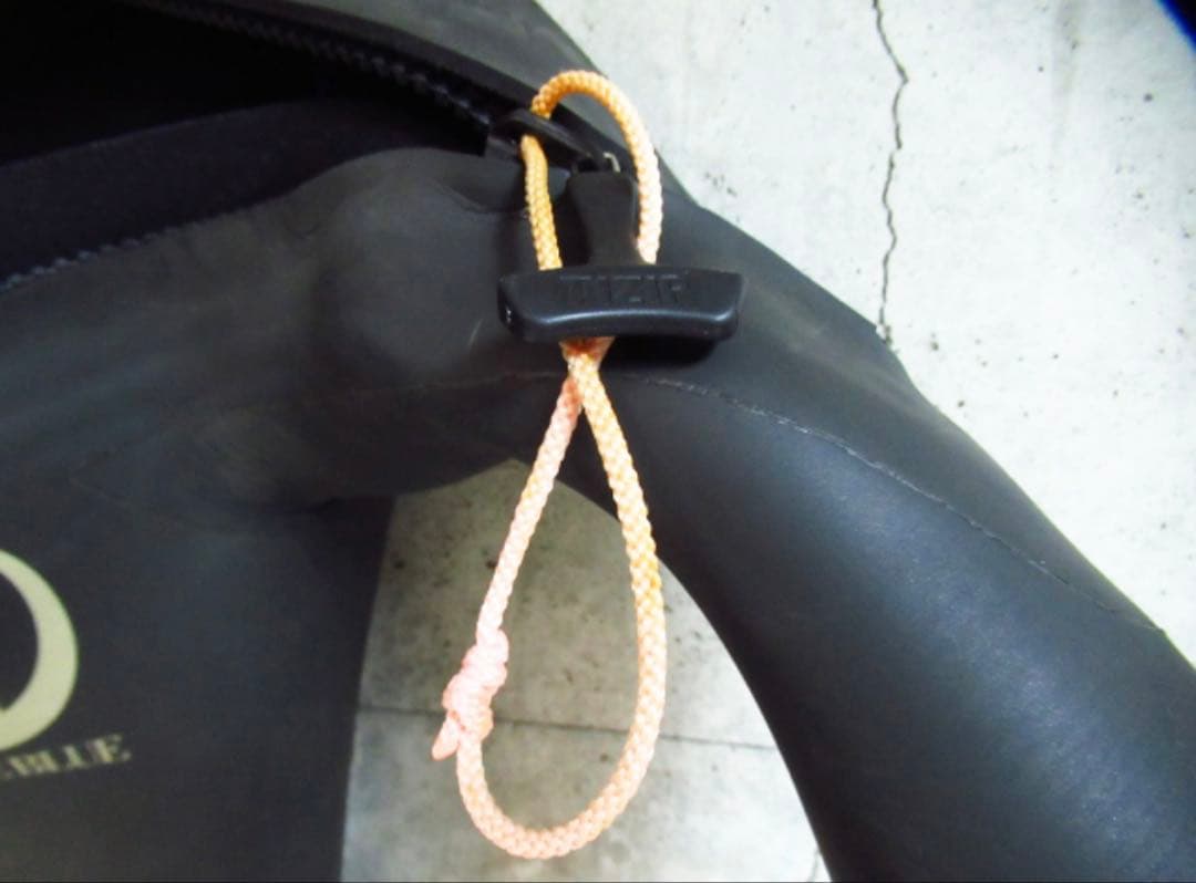 trueblue ウエットスーツ