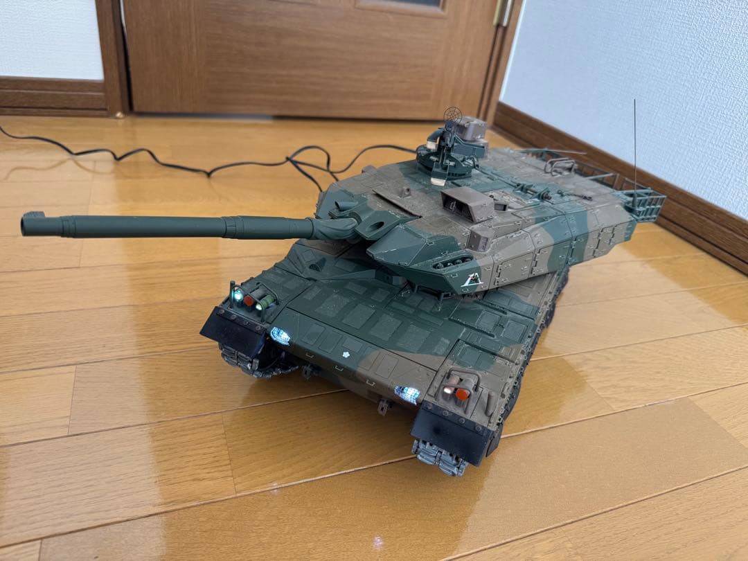 週刊10式戦車　1/16スケール　RC