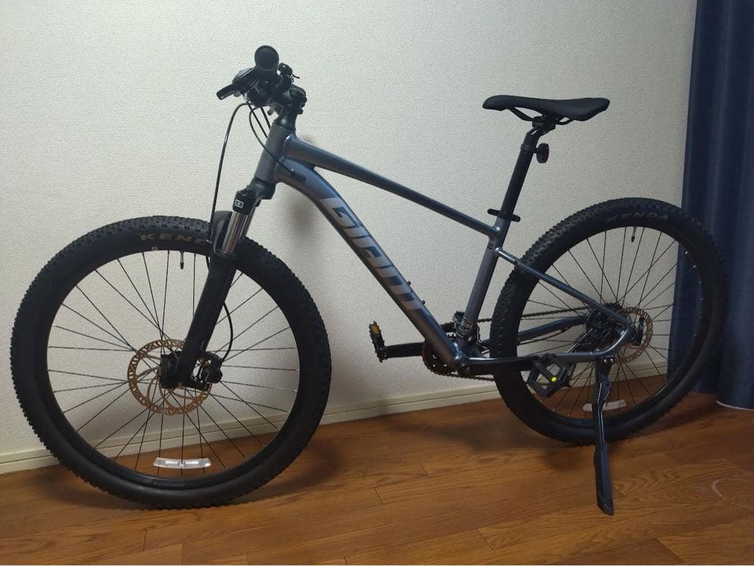 ジャイアントマウンテンバイク　TAIRON2 スタンド付