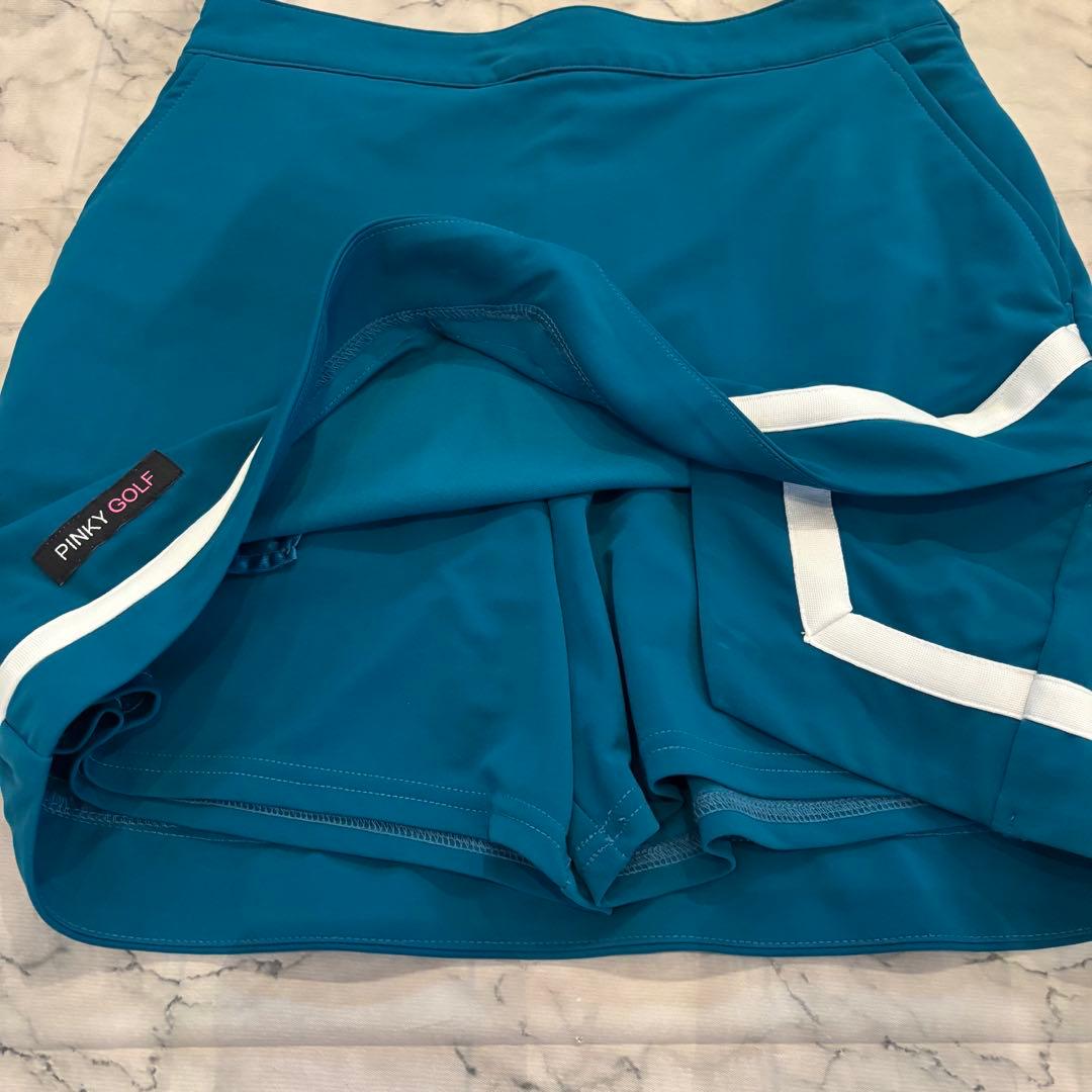 PINKY GOLF ターコイズ ラップスカートとモックシャツ