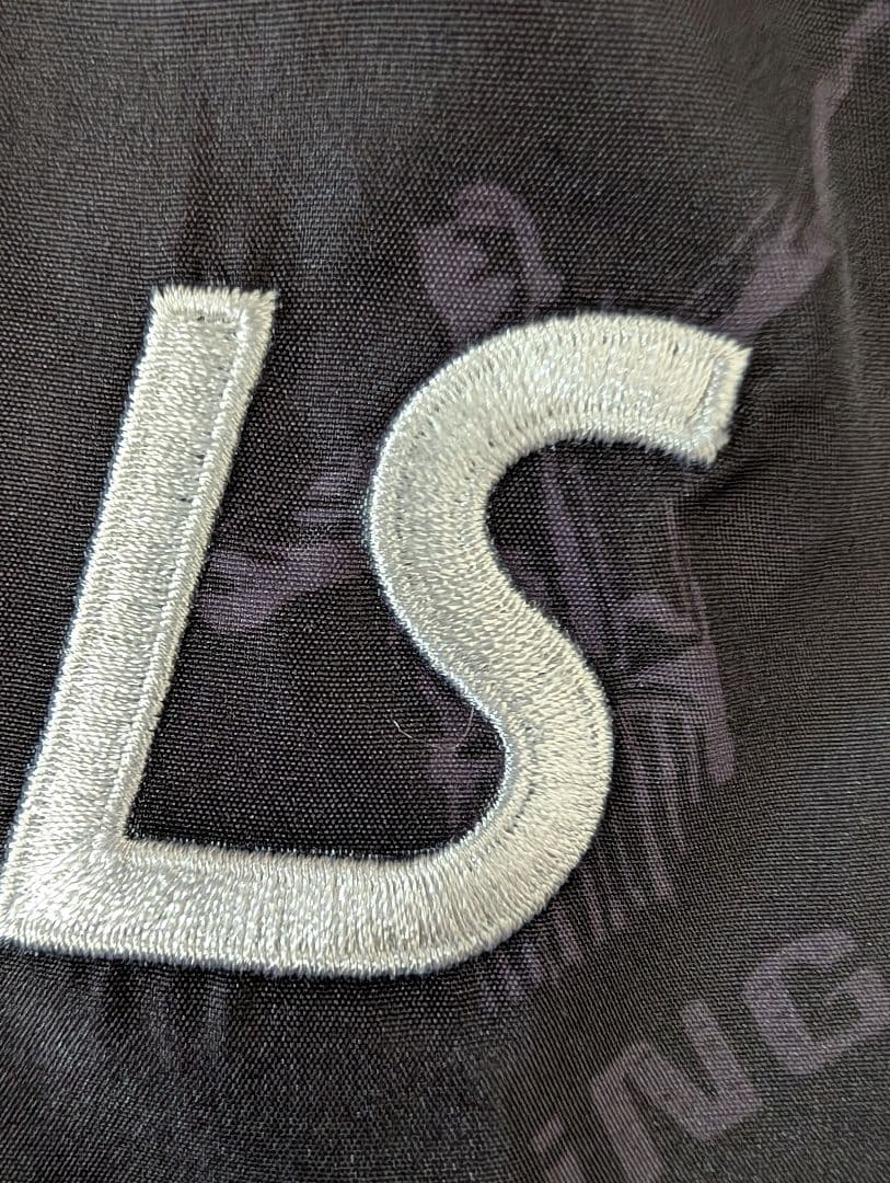 ＊新品＊　美品　ルースイソンブラ 　ウィンドブレーカー　Lサイズ