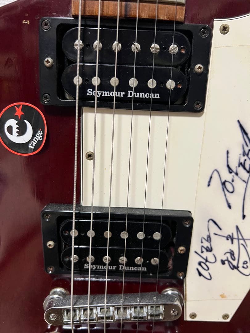 Gibson Explorer 10-feetサイン付き