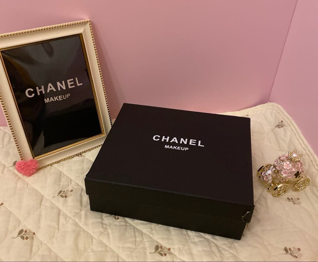 y*y様 CHANEL ノベルティ キルティング　チェーンバッグ