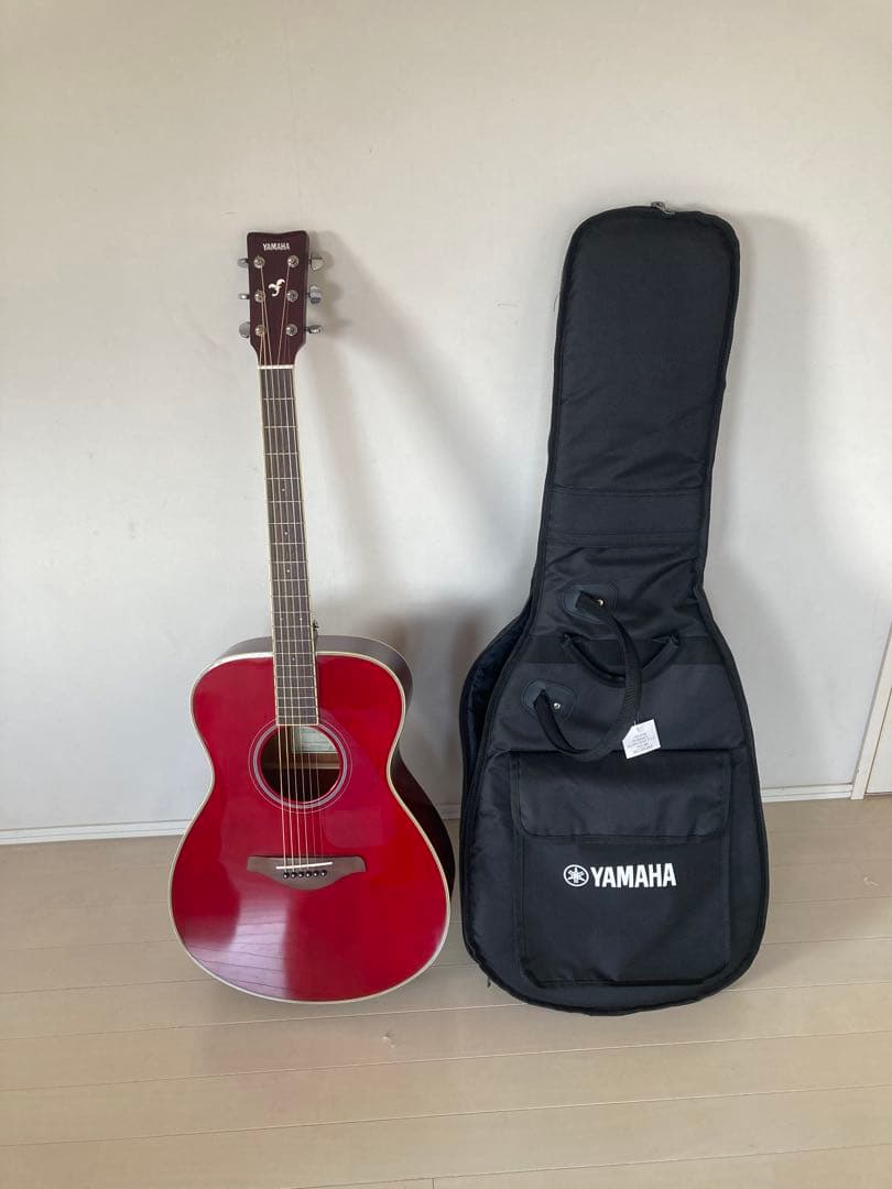 FS−TA ￼ヤマハ　トランスアコースティックギター　エレアコ