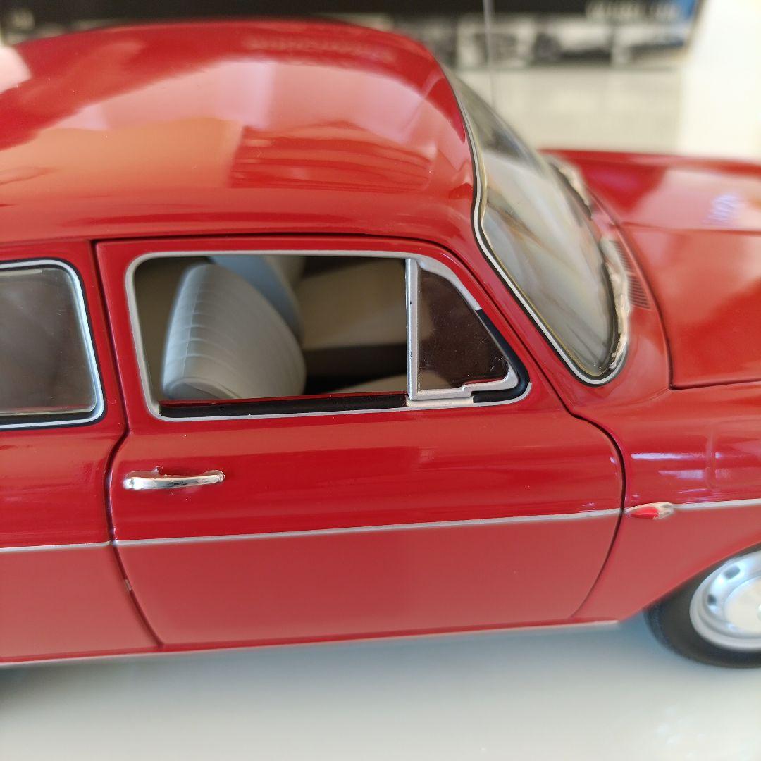 ミニチャンプス製 VW 1600 L 1970