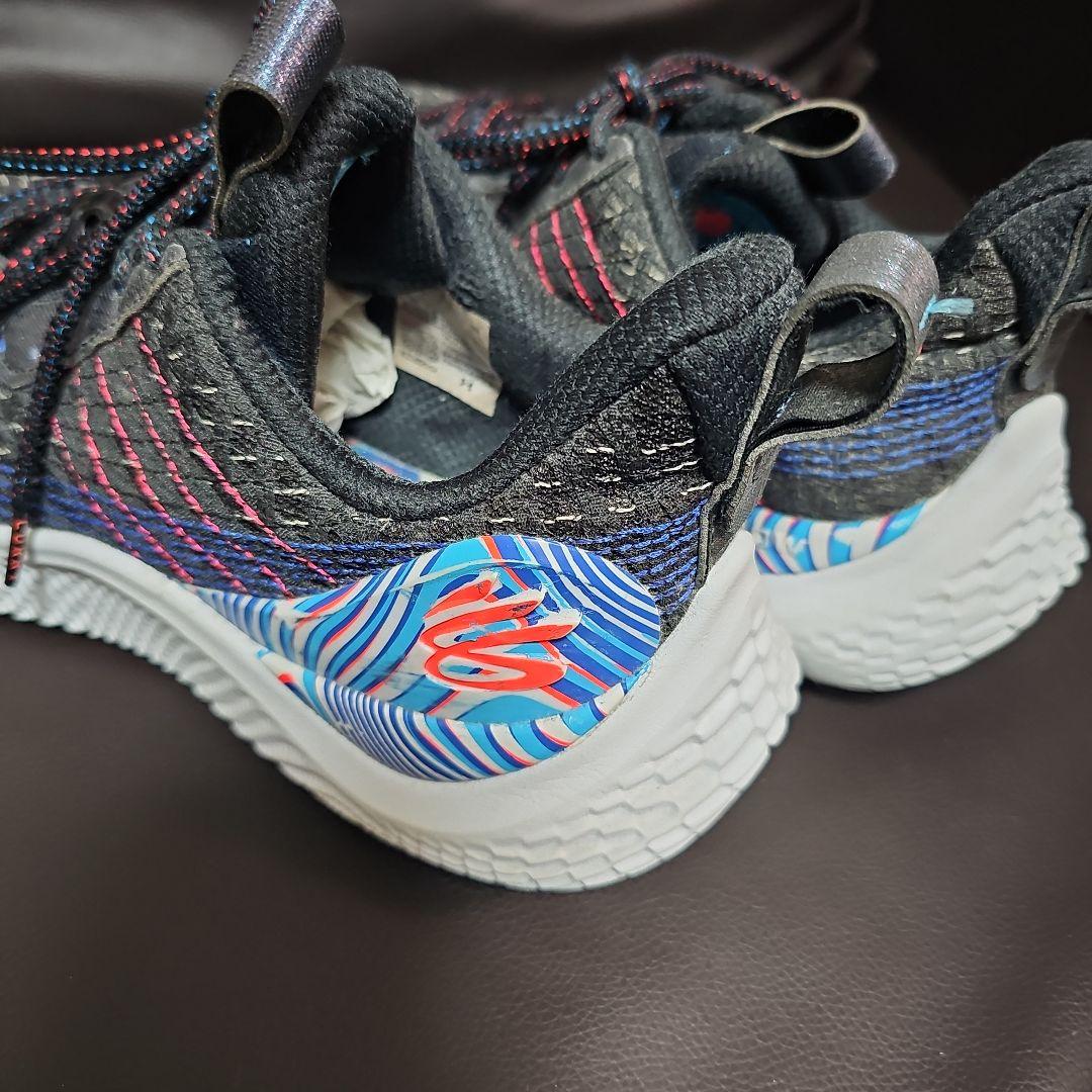 土日限定割引！ カリー 10magic UNDER ARMOUR 27cm