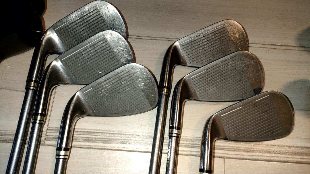 xxio 7 クラブセット　12本　タイトリストキャディバッグ