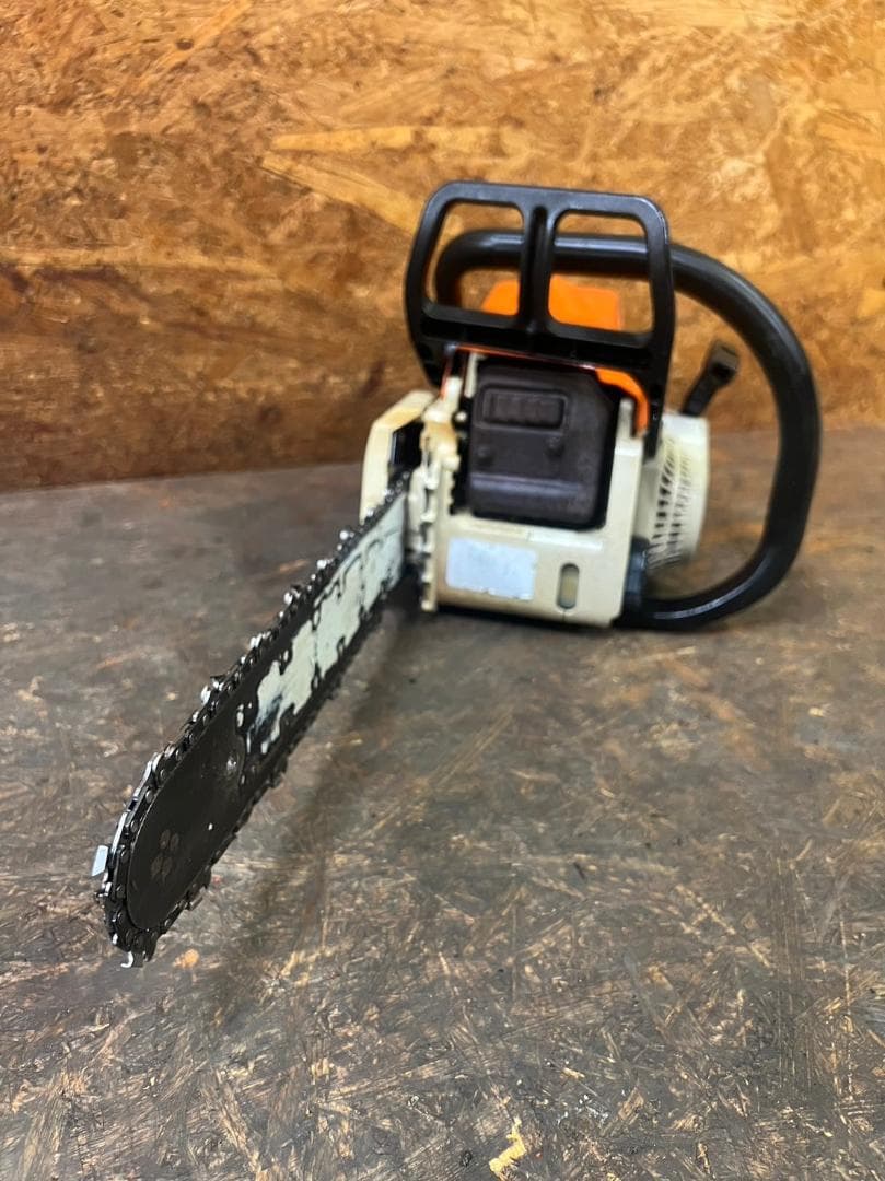 エンジンチェンソー　スチール　MS180C 11-21