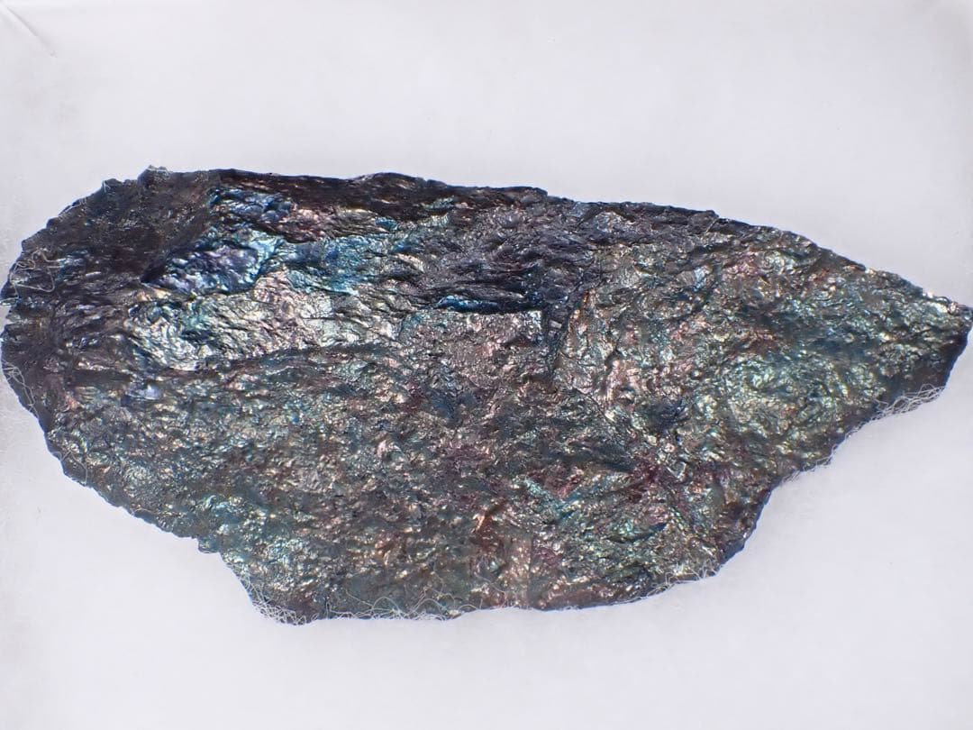 斑銅鉱、レニエル鉱、砒四面銅鉱他　キプシ鉱山