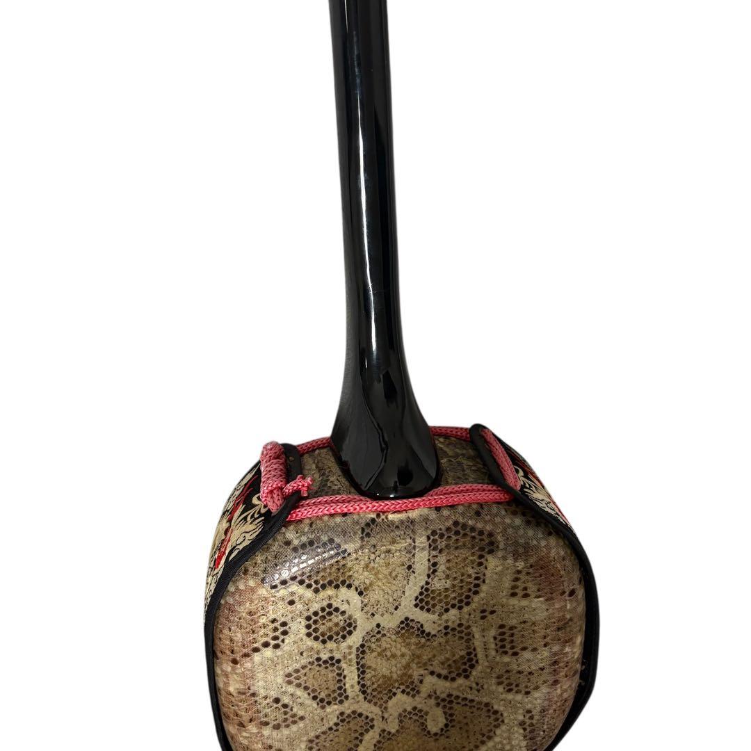 沖縄三味線 蛇柄装飾 龍装飾