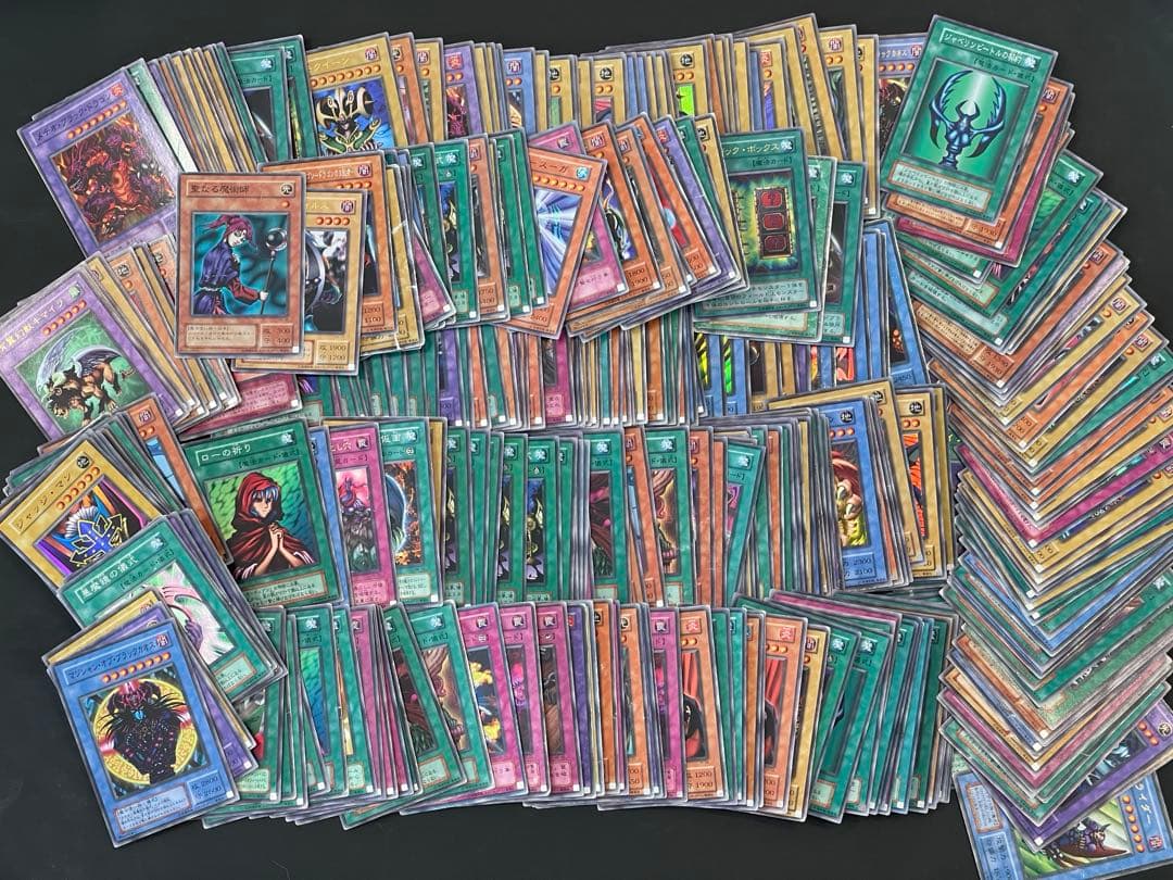 遊戯王　初期　2期　スーパー以上まとめ売り　引退品　272枚　復刻版32枚