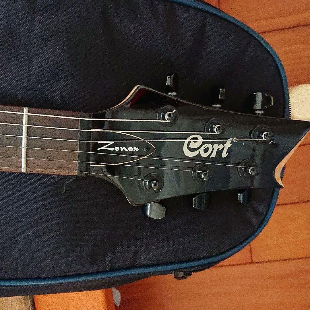 エレキギターcortブラック