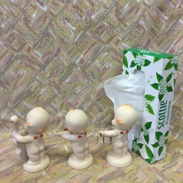 キューピーちゃんの陶器 の置物