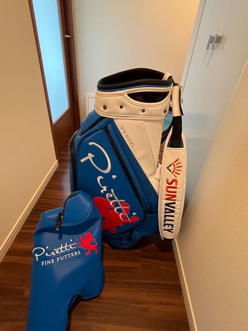 美品／限定廃盤モデルPiretti ゴルフキャディバッグPR-CB0006YS