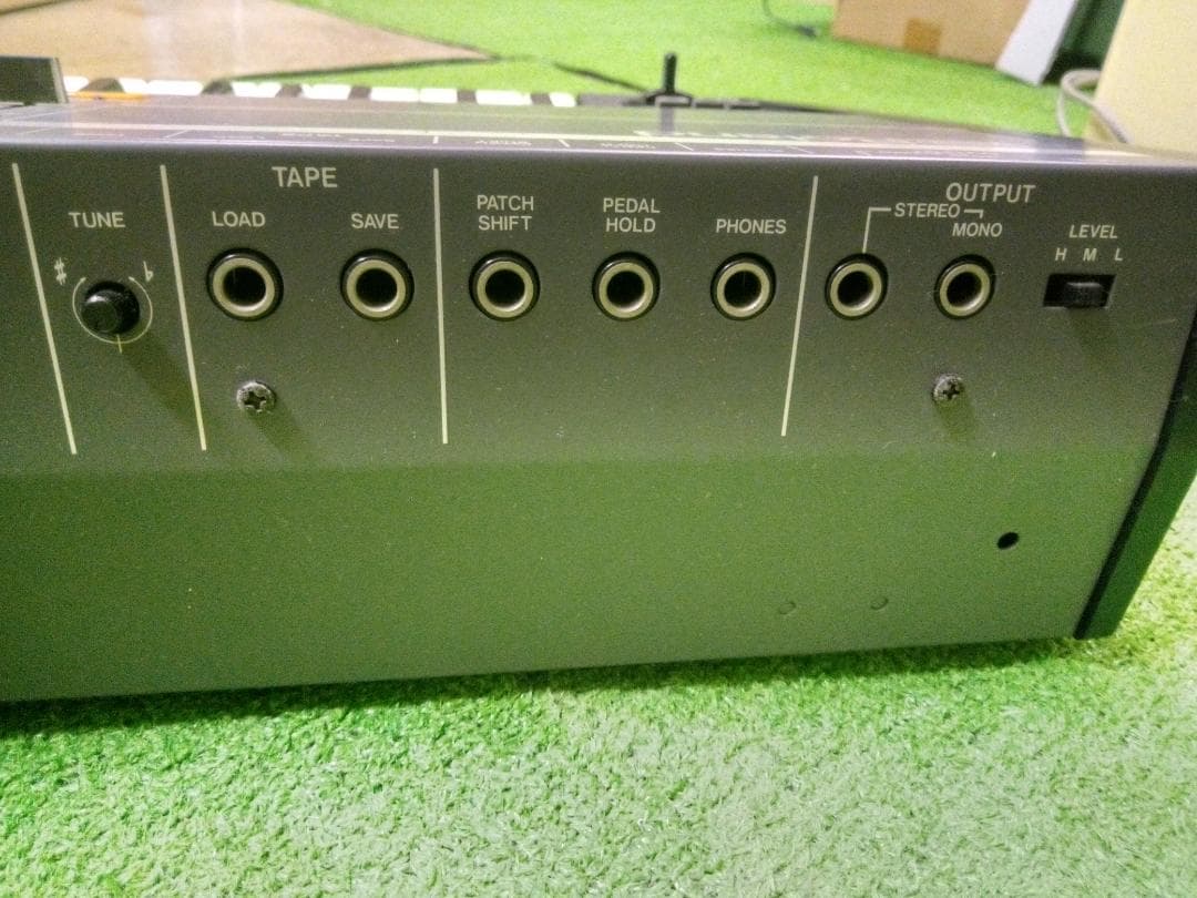 Roland JUNO-106 　シンセサイザー