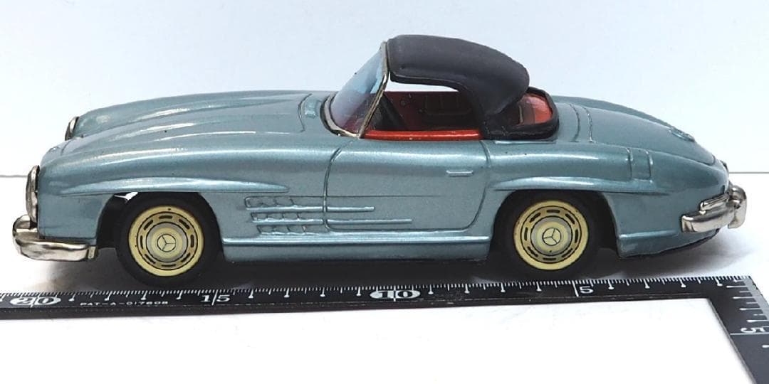 萬代屋【メルセデス ベンツ300SLソフトトップ水色】ブリキtin car 箱無