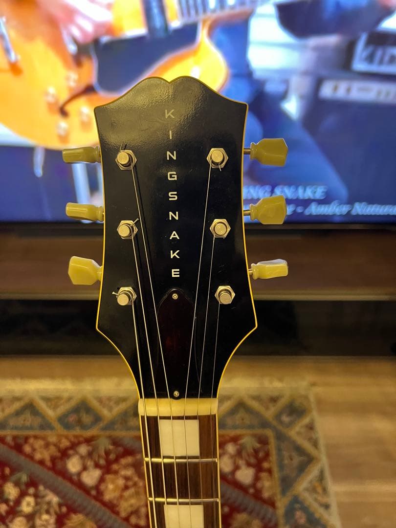 ギター KING SNAKE Two-Bone Amber Natural