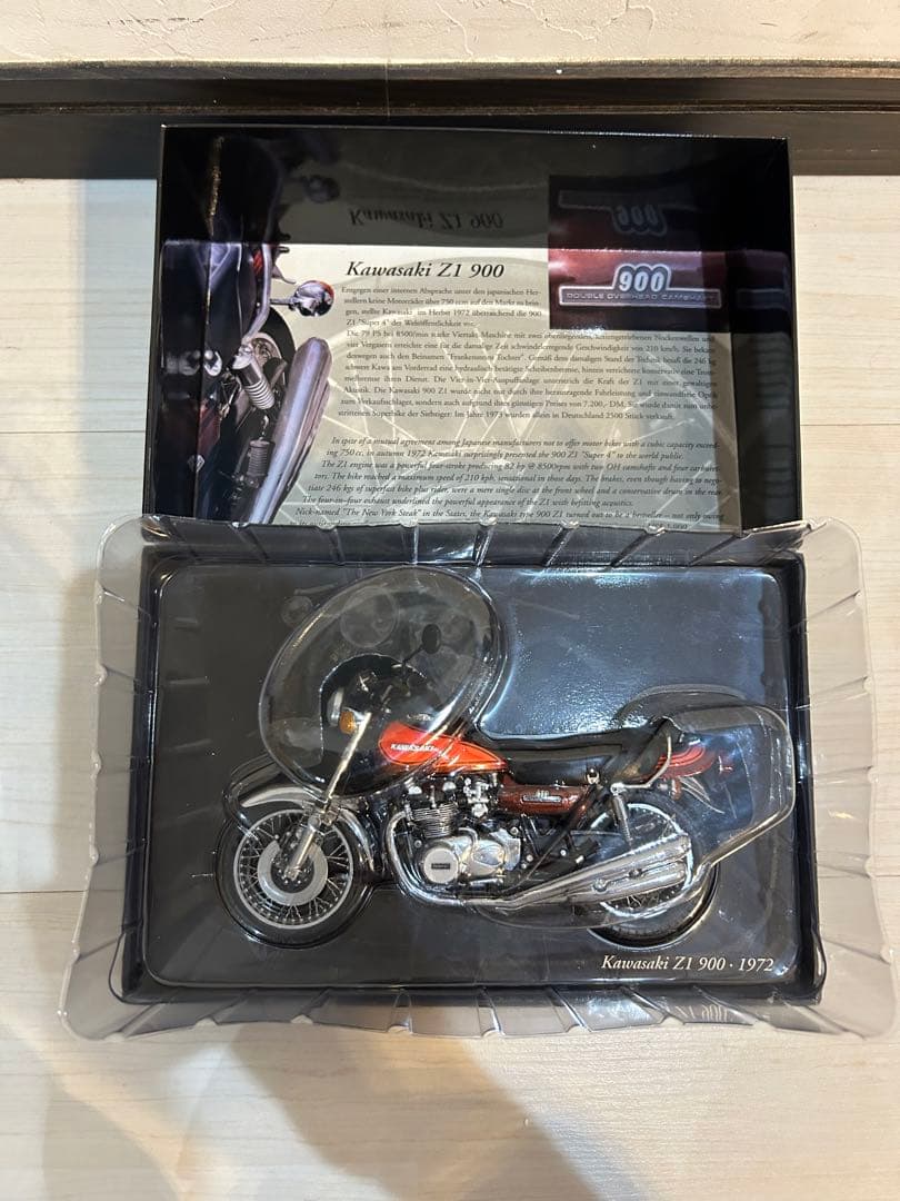 【未使用品】カワサキ Z1 900 1/12 ミニカー ミニチャンプス
