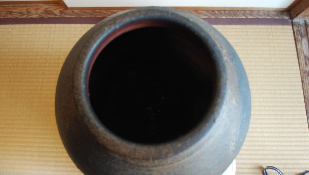 岡山県無形文化財保持者の松井興之(ともゆき)氏の備前大壺です