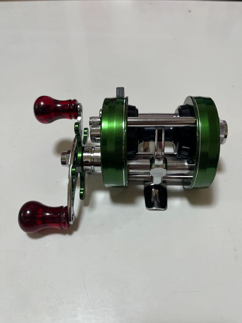 アブ　ABU アンバサダー　2500c グリーン