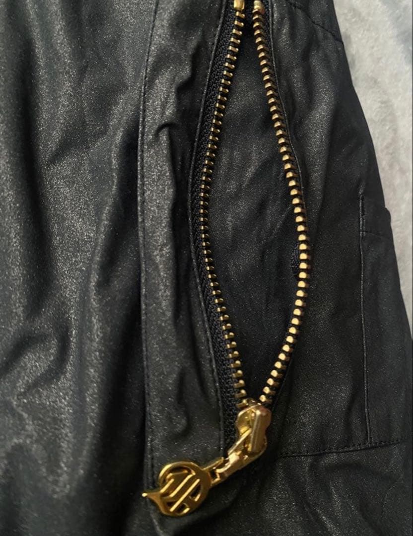 ダンスウィズドラゴン★ゴルフウェア★プルオーバー★ゴールド×ブラック★サイズ4