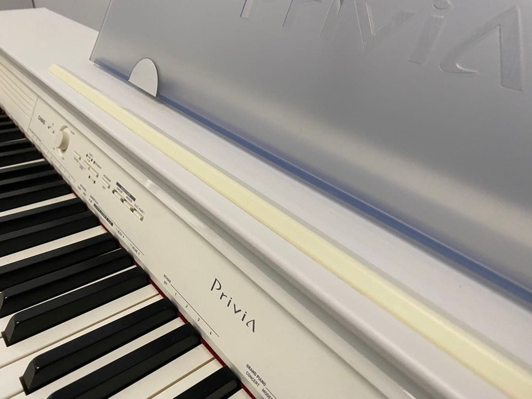 電子ピアノ　CASIO PX-760 コンパクト設計♪