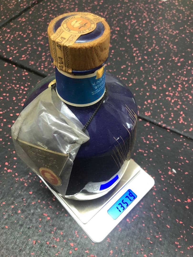 【買い物中毒】　陶器ボトル　サントリーウイスキー特級　SUNTORY