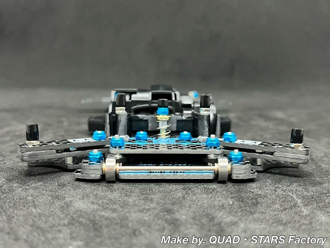 【ミニ四駆・AR用】2軸ATピボット＋1軸リヤアンカー＋リヤスキッド　カーボン