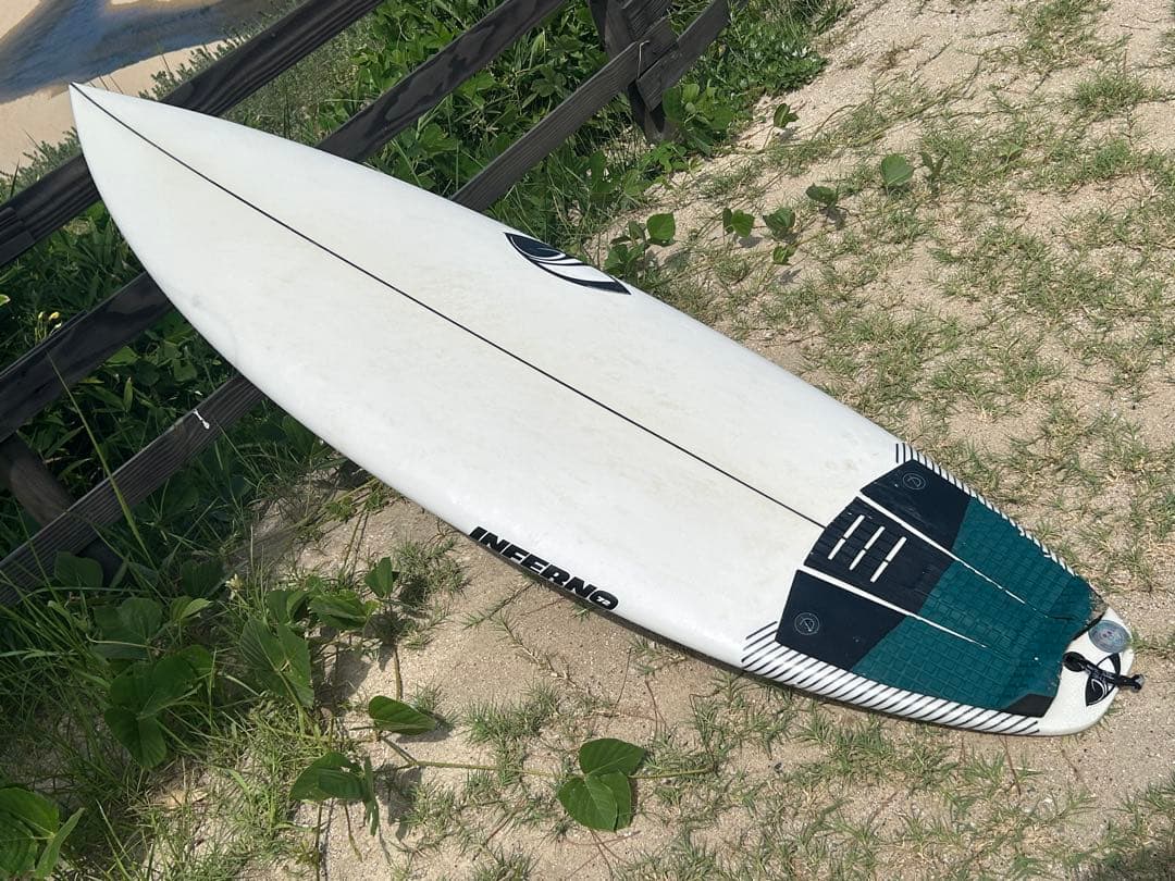 シャープアイINFERNO 72 ショートボード 5'7